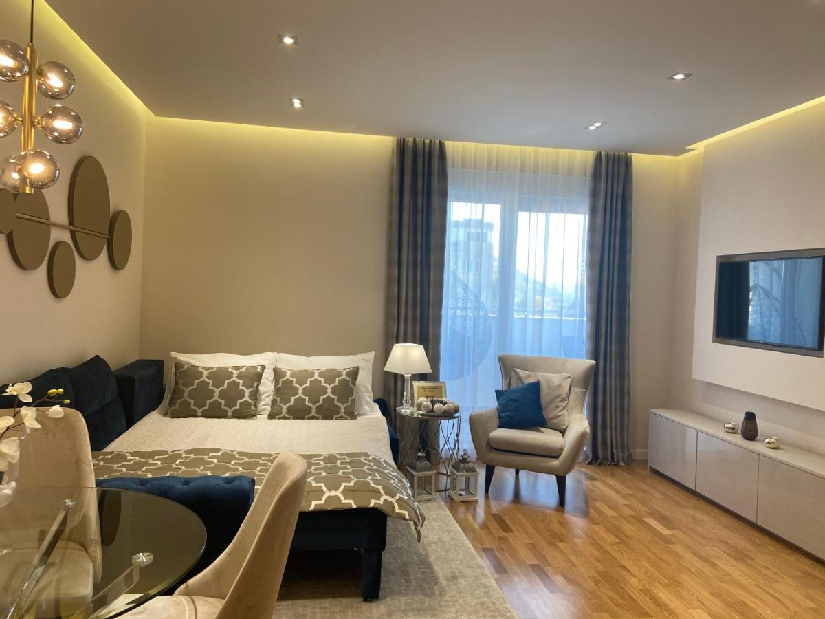 Tiffany Lux Apartment Требине Екстериор снимка