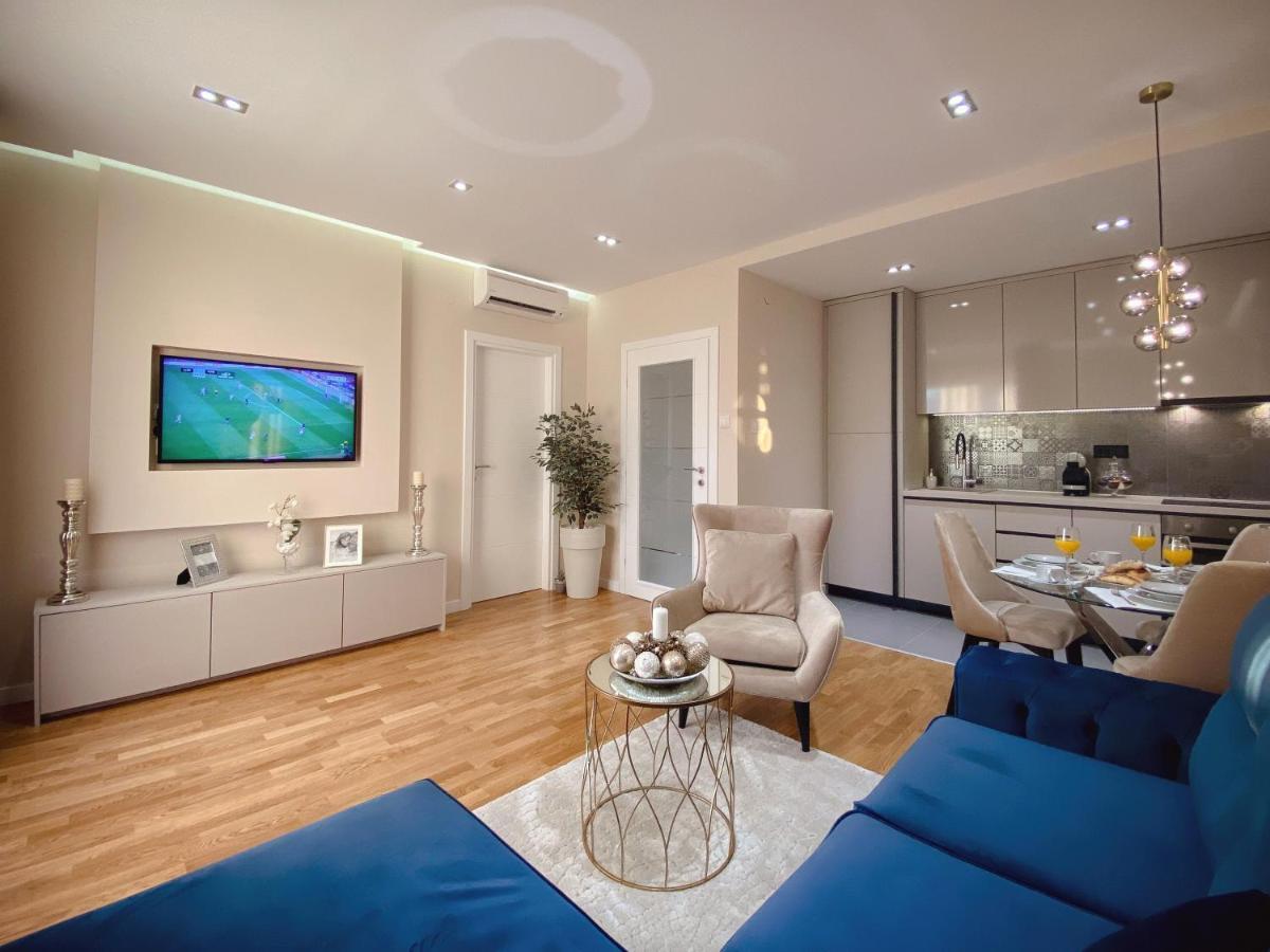 Tiffany Lux Apartment Требине Екстериор снимка