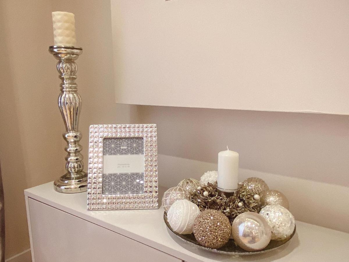 Tiffany Lux Apartment Требине Екстериор снимка