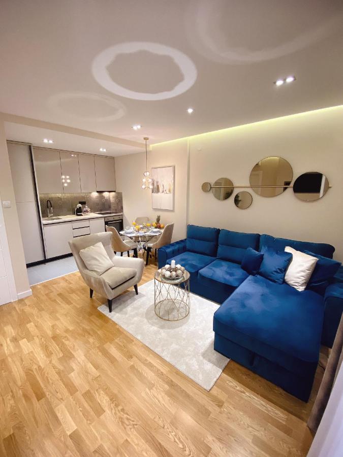 Tiffany Lux Apartment Требине Екстериор снимка