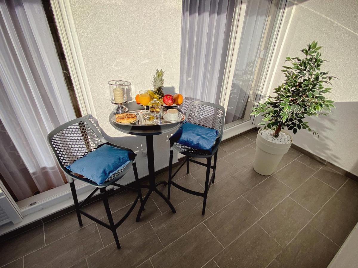 Tiffany Lux Apartment Требине Екстериор снимка